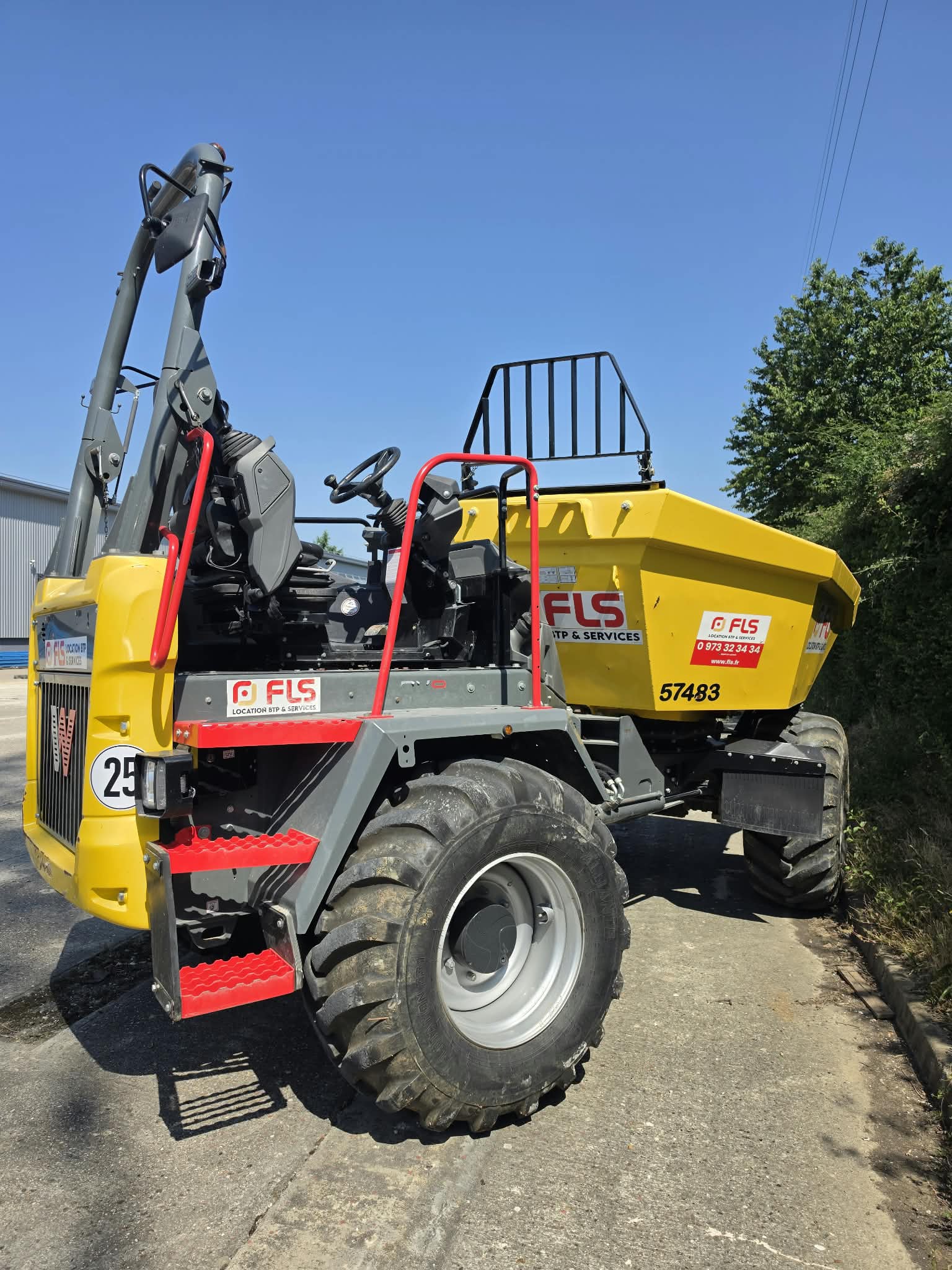 VGP tombereau et dumper sur chantier de terrassement